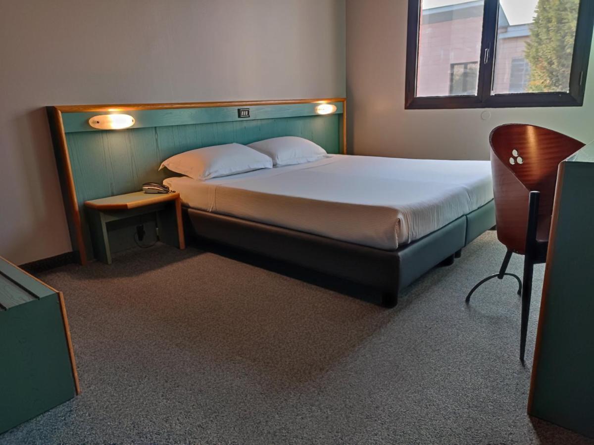 Stay Hotel Brunello Esterno foto