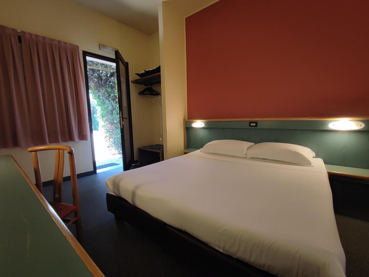 Stay Hotel Brunello Esterno foto